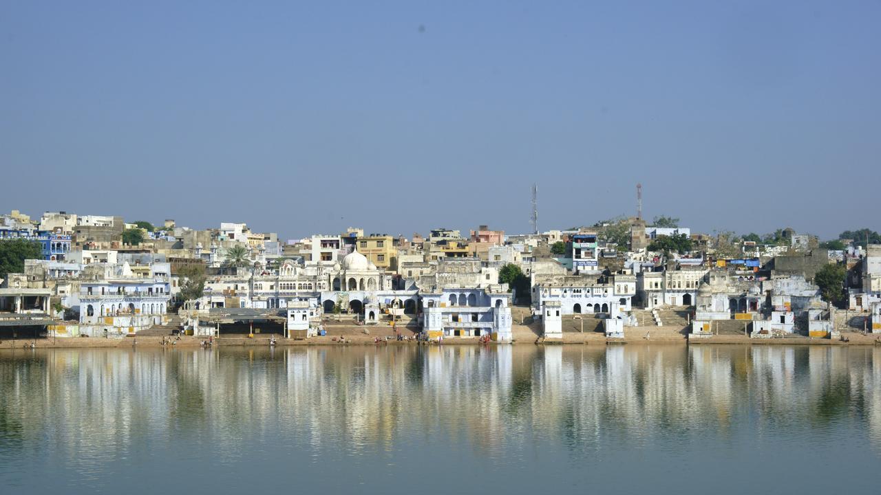 Radhika Palace Hotel Pushkar Bagian luar foto